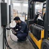 عیب یابی شارژر باطری لیفتراک